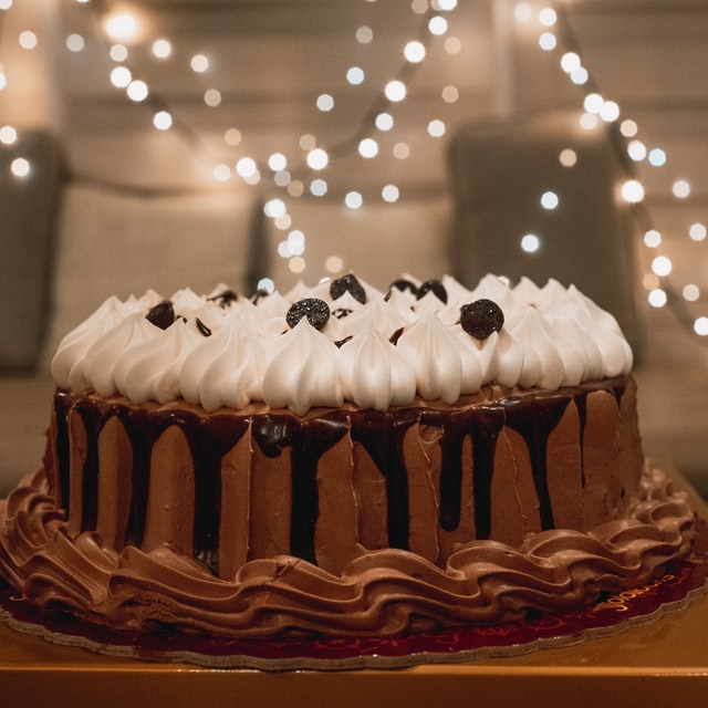 Torta di compleanno per bambini al cioccolato