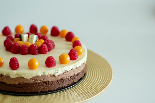 Decorazioni di torte di compleanno  con frutta