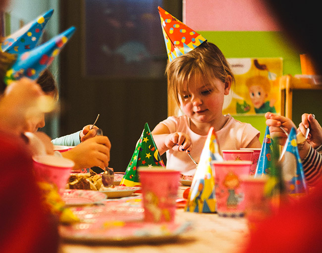 Come festeggiare un compleanno per bambini a casa senza fare danni