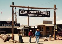 Festa a tema cowboy e indiani