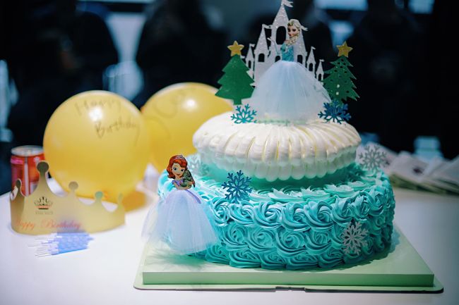 torta festa a tema frozen